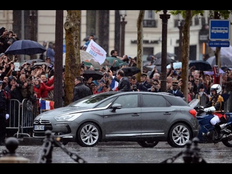 Машина королевы англии jaguar. Toyota императора японии. Президентские автомобили франции. Кадиллак лимузин президента. Лимузин президента италии.