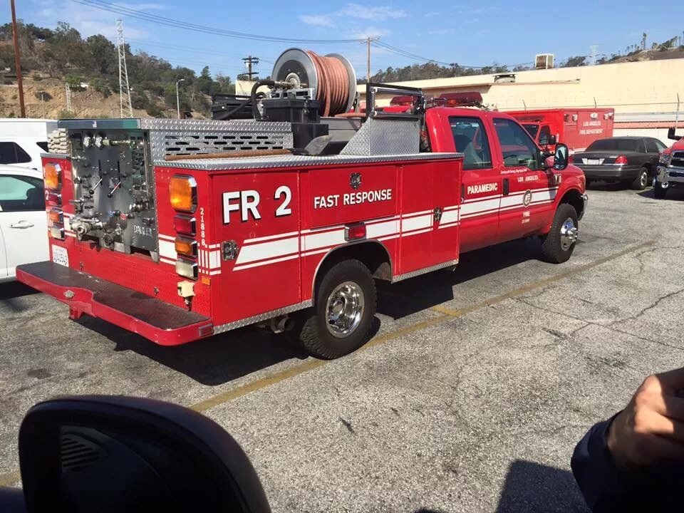 Fire truck police car. LAFD fast response. LAFD fast response vehicle. LAFD dodge Ram. LAFD fast response fr 2.