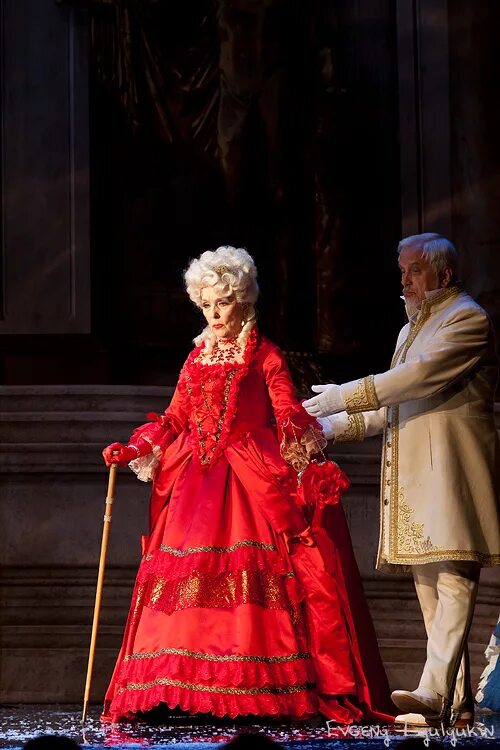 пиковая дама малый театр актеры. пиковая дама малый театр бабятинский. пиковая дама спектакль малый театр. вера васильева пиковая дама.