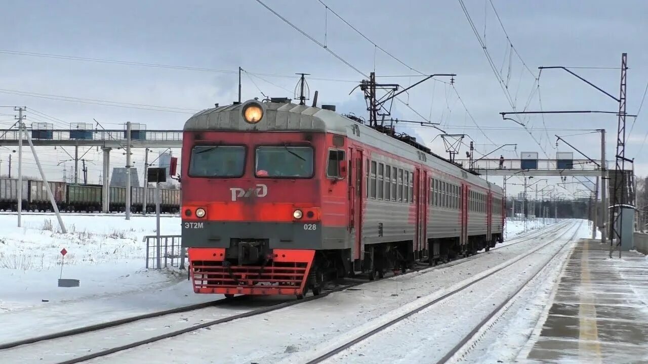 Чс4т-688. Екатеринбург дружинино поезда. Эп2д и эд4м. Электричка екатеринбург дружинино. Екатеринбург пасс.
