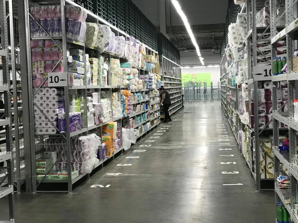 Dark store. Dark магазин. Дарк стор. Даркстор. Склад даркстар вкусвилл.