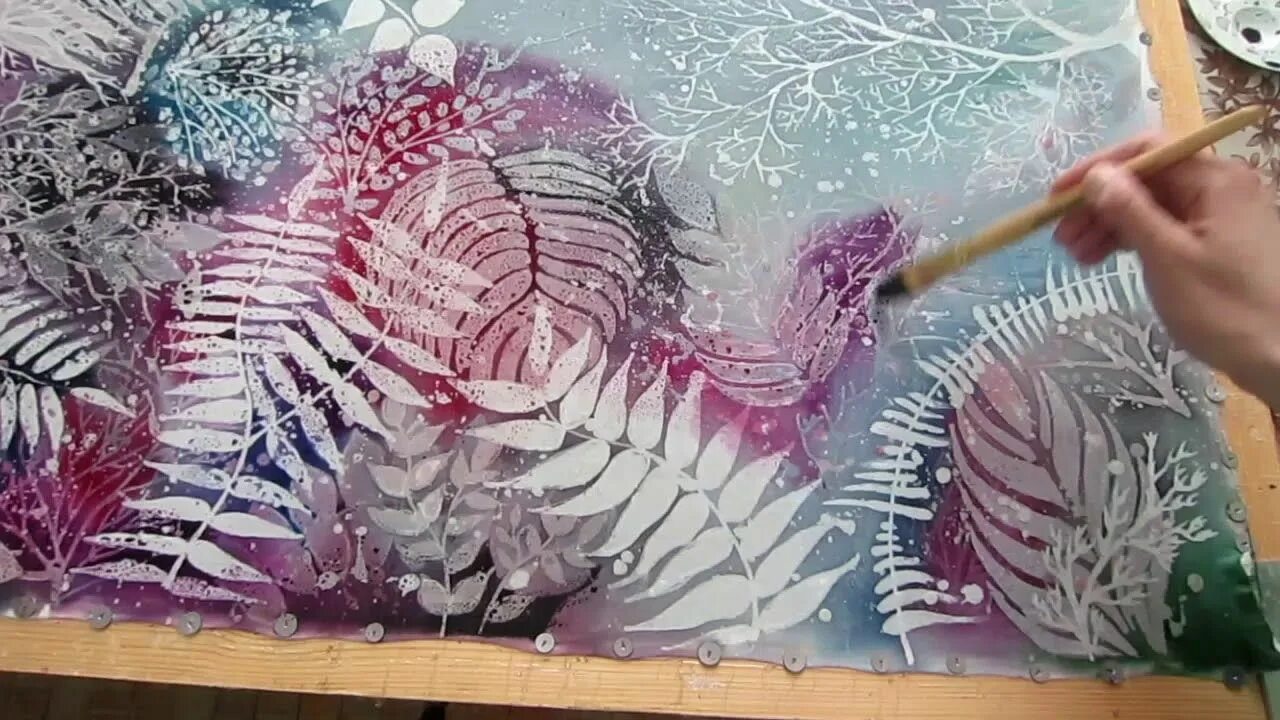 Изделия выполненные в технике батика. Горячий батик техника. Прямой многослойный горячий батик \. Батик однослойный. Горячий батик мастер класс.