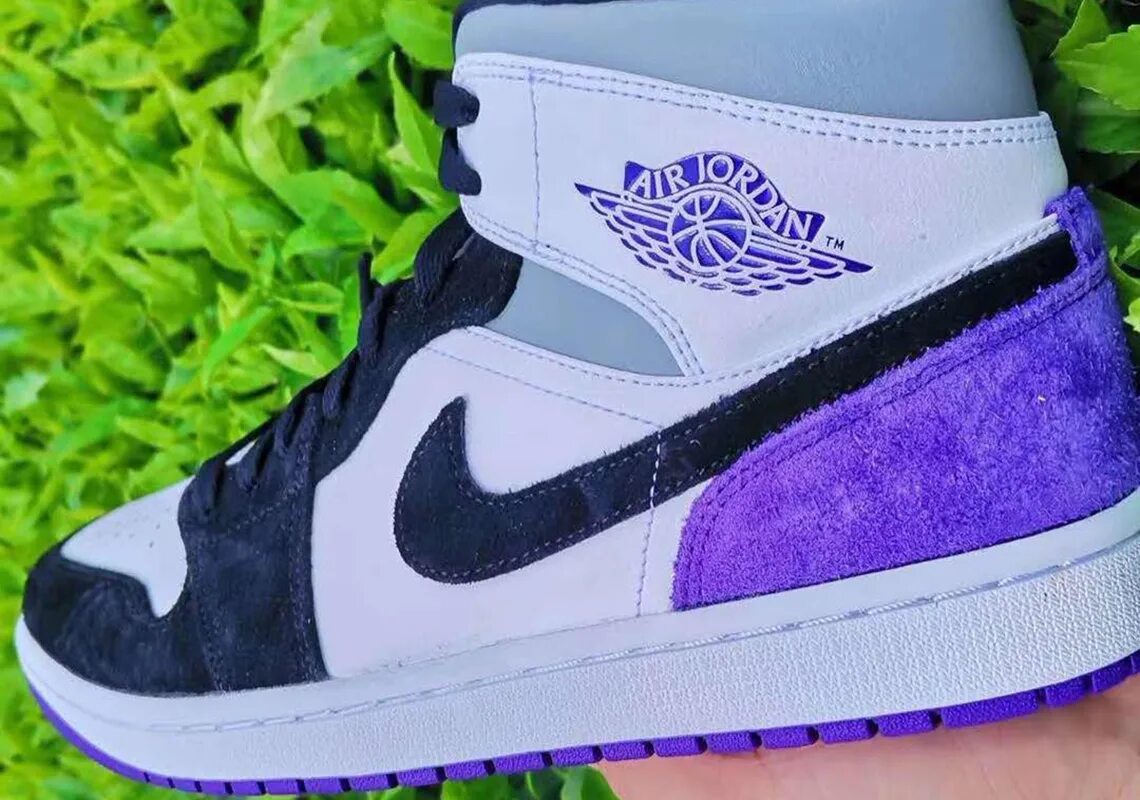 Air Jordan 1 фиолетовые. Nike Air Jordan 1 Mid Purple. Nike Air Jordan 1 МИД. Air Jordan 1 Purple.