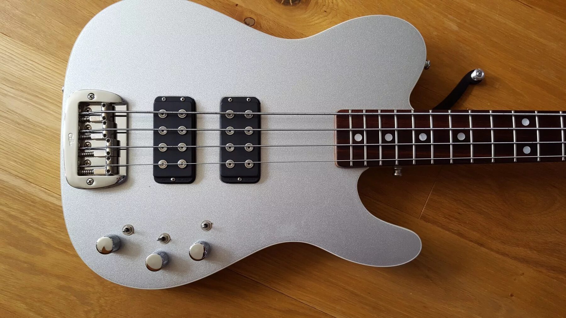 Крас бас. G&amp;l 2000 bass. g&amp;l asat bass. g l l2000 usa bass. бас-гитара g&amp;l l-2000.
