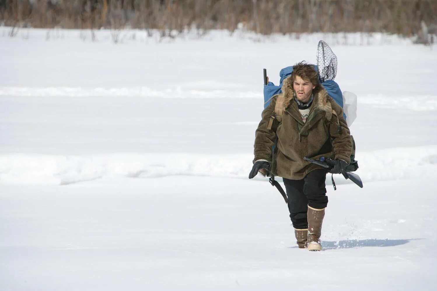 Into the same. Into the wild 2007 фильм. в диких условиях (2007). в диких условиях фильм 2007 шон пенн. в диких условиях фильм 2007 кадры из фильма.