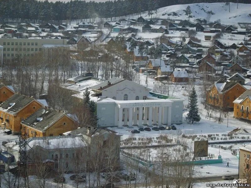 Дегтярск свердловская область купить. Город Дегтярск Свердловской области. Город Дегтярск 2022. Дегтярск площадь. Дегтярск достопримечательности города.