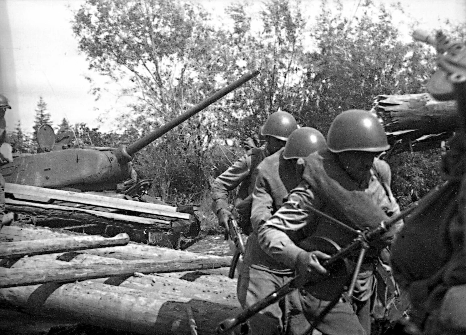 ). Освобождение сахалина от японцев в 1945 году. Южно-сахалинская операция 1945. Сахалин война с японией 1945. Сахалин 1945 год.