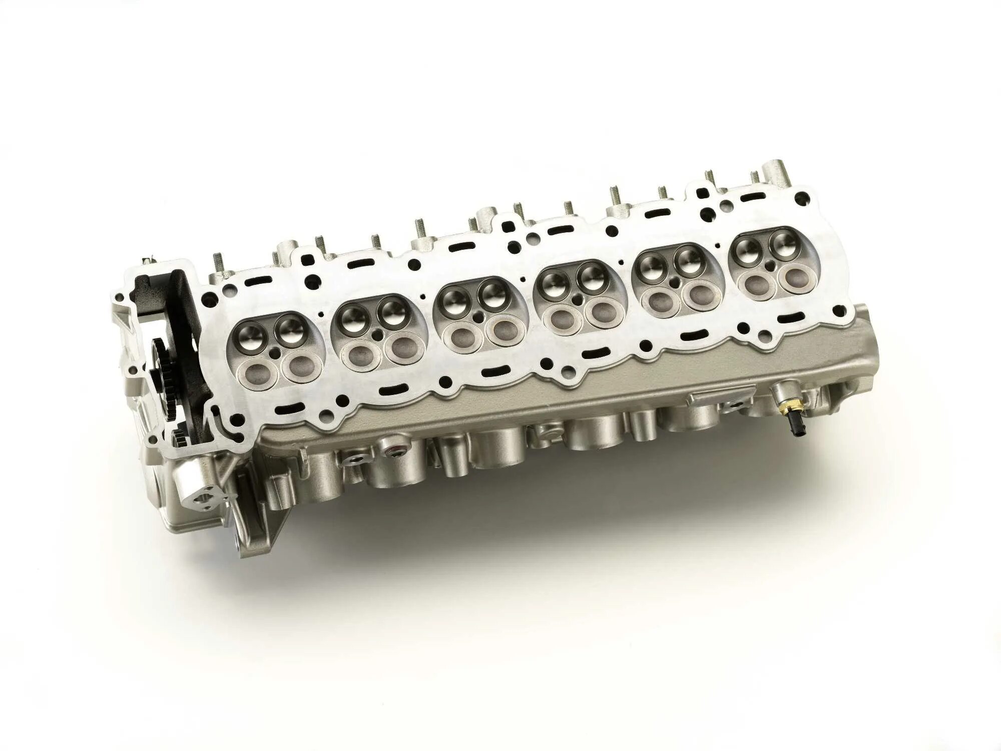 Ремонтная головка. Алюминиевая головка блока цилиндров. BMW k1600 cylinder head. Алюминиевая головка блока цилиндров 6 цилиндров. ГБЦ двигателя Коматсу.