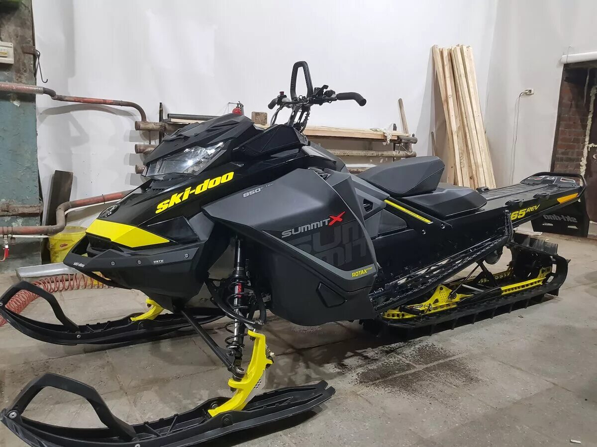 BRP Ski-Doo Summit 850. Ски Ду саммит 850. Ski-Doo Summit 850 g5. Ski doo summit 850