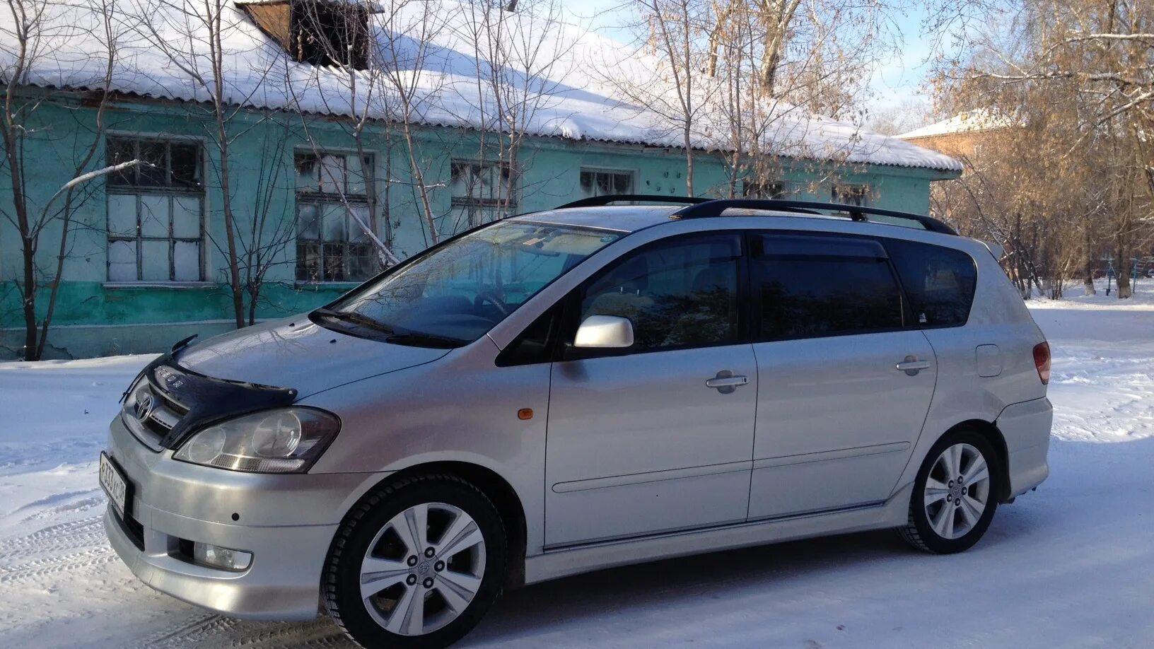 Продажа toyota приморский край. Тойота Ипсум 2001. Toyota ipsum 2001. Тойота Ипсум 2001г. Toyota ipsum 2001-2009.