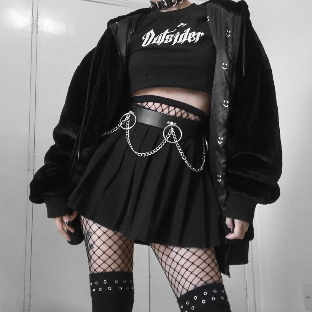 Эмо софт. Goth outfit Грандж корейская одежда. Корейская одежда Грандж стиль гранж. Goth outfit Грандж 2020 корейский. Goth outfit Грандж 2020 корейская одежда.