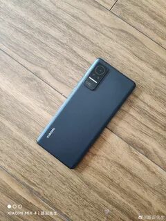 Xiaomi civi 4