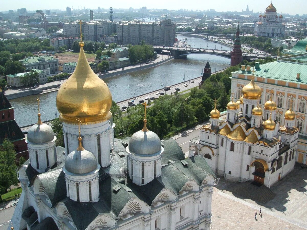 Кремлевские храмы. Соборная площадь Московского Кремля. Соборная площадь: соборы Московского Кремля.