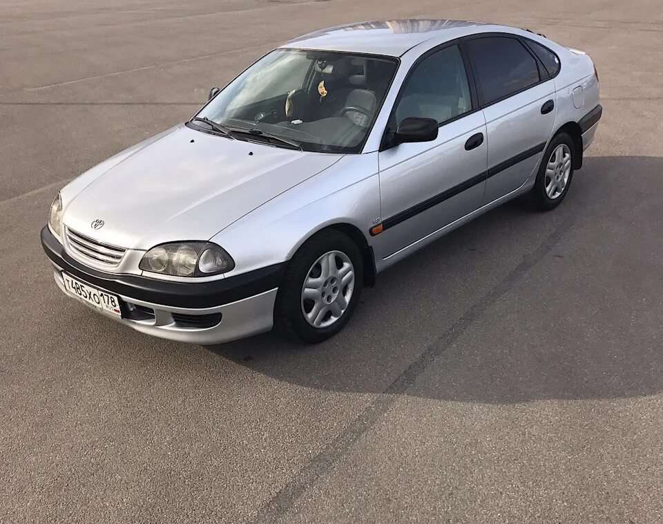 Авенсис 98 года. Тойота Авенсис 2001 1,8. Тойота Авенсис 1.8 1998. Тойота Avensis 1.8 1999. Тойота Авенсис 1998 года.