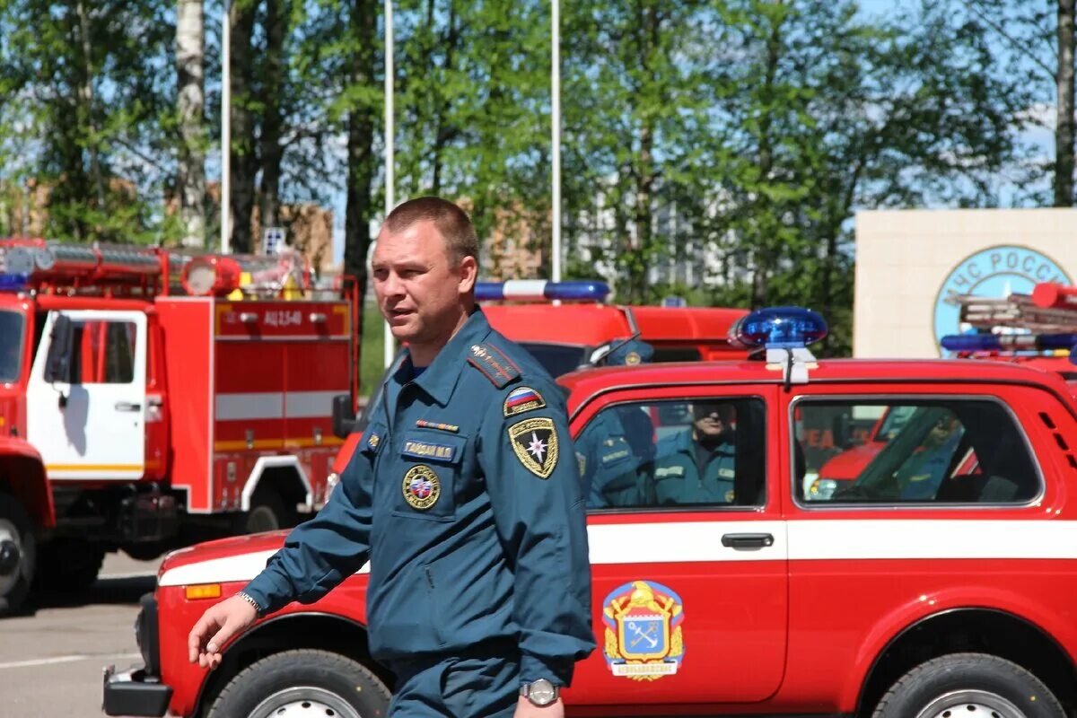 Сайт гу мчс по ленинградской области. Гайдай МЧС по Ленинградской области. МЧС России по Ленинградской области. +Начальник ГУ МЧС России по Ленинградской области.