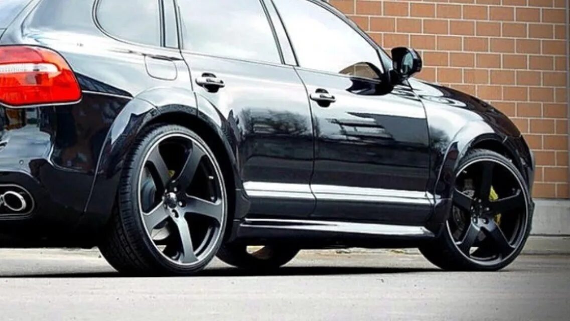 Https r 22. Rinspeed r22 Touareg. Rinspeed r22 Audi q7. Rinspeed r22 Cayenne. Порше Кайен r22 Rinspeed.