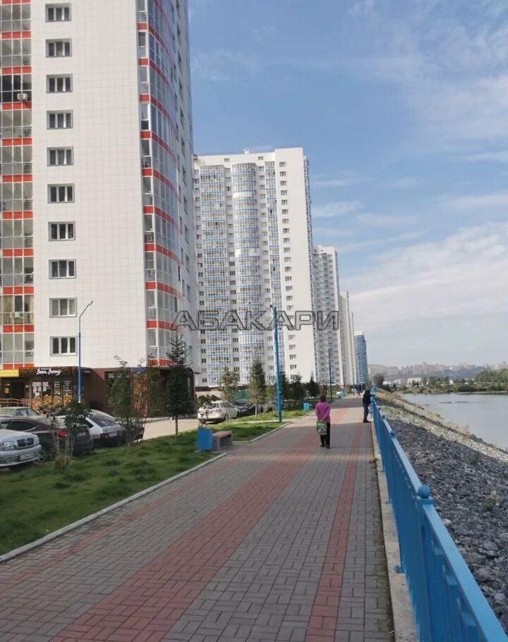 Набережная белые росы красноярск. Ярыгинская набережная 5. Ярыгинская набережная 19а. Ярыгинская набережная 11 красноярск. Ярыгинская набережная красноярск.