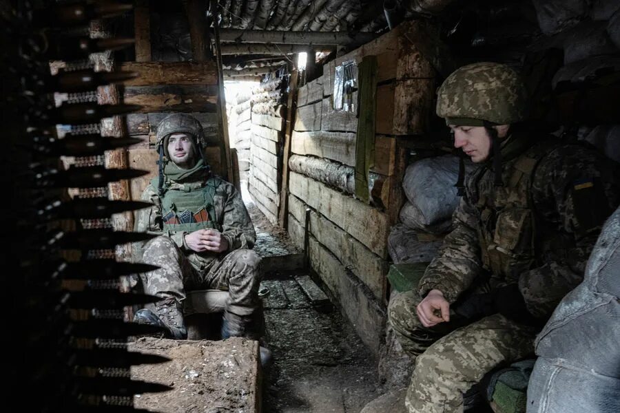 Отправят ли войско украине. Армия Украины 2014. Украинская армия. Армия Украины до 2014. Каски ВСУ Украины.