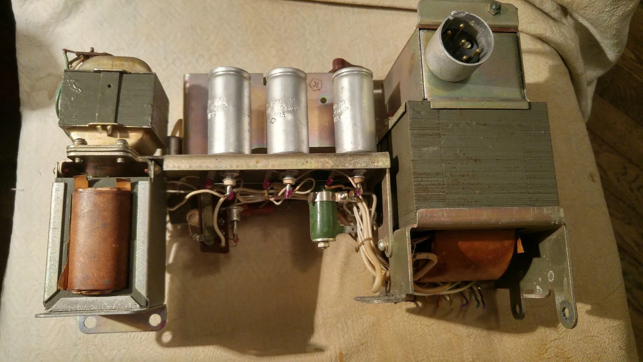 Блок приемник. Блок питания рпу волна-к. радиоприемник «волна-к 1». волна 3 радиоприемник. волны радиостанций.