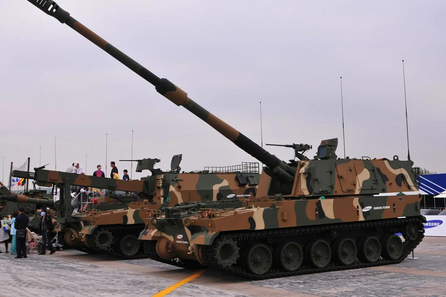 Артиллерия южной кореи. K9 thunder 155mm self-propelled howitzer. Сау к9 корейская. Зсу южной кореи. Самоходная гаубица кндр.