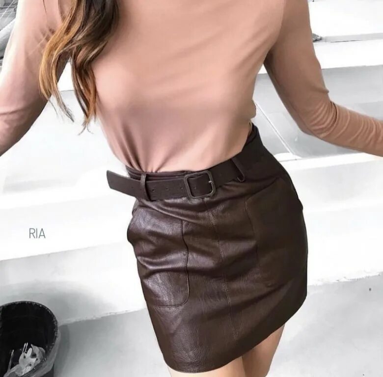 кожаная юбка карандаш. коричневая юбка карандаш. юбка карандаш из кожи. коричневая юбка из искусственной кожи. Lime юбка кожаная коричневая.