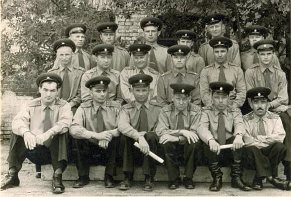 1960 Год офицер. Сокращение Советской армии. Сокращение армии 1960 года. Офицеры Бразилии 1960 годов.