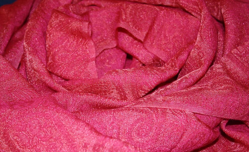 Кармазин сукно. Кармазин ткань. Сукно ткань. Сукно ткань. Кармазин шерстяное сукно.