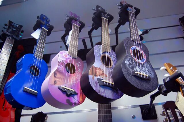 гитарный магазин в москве. музыкальный магазин киров. музыкальный магазин ростов на дону. магазин музыкальных инструментов в обнинске. музыкальный магазин в обнинске.