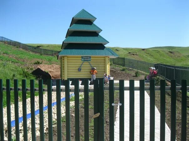 Деревня кули. Мамадышский район село Кемеш Куль. Мамадышский район село Кемеш Куль школа. Кемеш Куль фото. Платина Кемеш Куль.