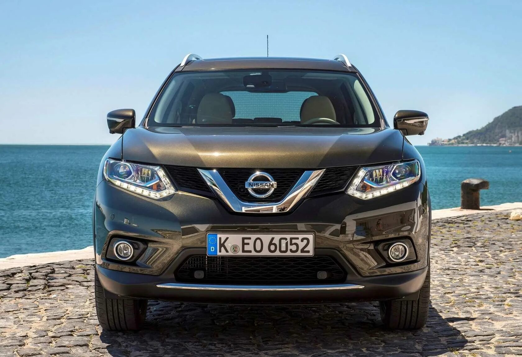 X trail технические. Новый Nissan x-Trail t32. Nissan x-Trail 2015. Nissan x-Trail III t32. Ниссан х Трайл 2015.