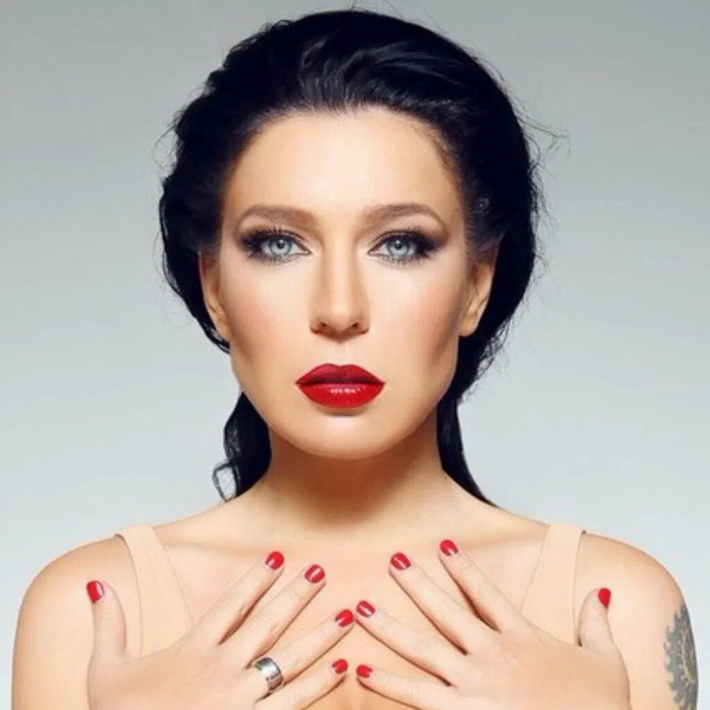 елка украинка. ёлка певица 2020. ёлка певица 2022.