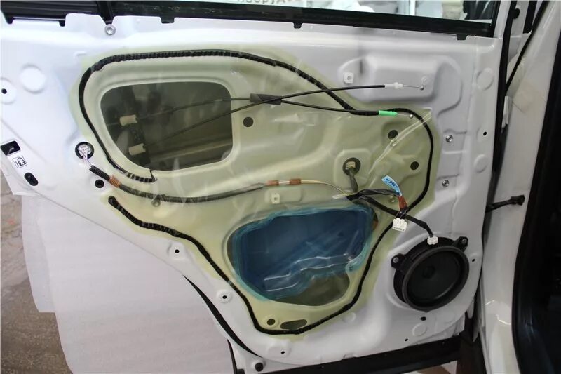 Вибро-шумоизоляция дверей ( часть 1). Toyota RAV4 (IV), 2,2 л, 2013 года своим