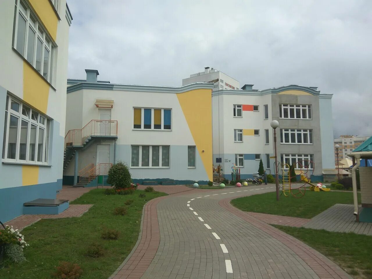 ул. детский садик улица гродненская 7. гродно ясли сады. детский сад гродно. мадоу 105 детский сад.
