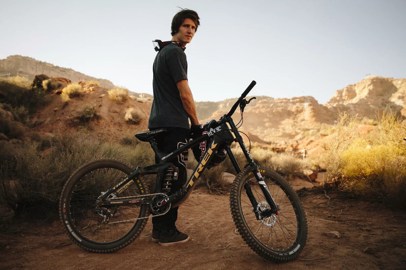 I did riding bike. Red bull Rampage Bikes. Брэндон Семенюк. Брэндон Семенюк велосипед. Red bull Rampage велосипеды.