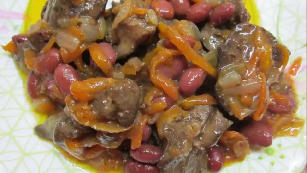Куриная печень с фасолью - рецепт