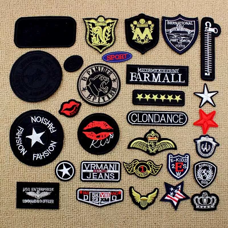 Шевроны маленькие. Нашивка на одежду маленькая. Нашивка на одежду черная. Маленькие нашивки на одежду. Шевроны маленькие.