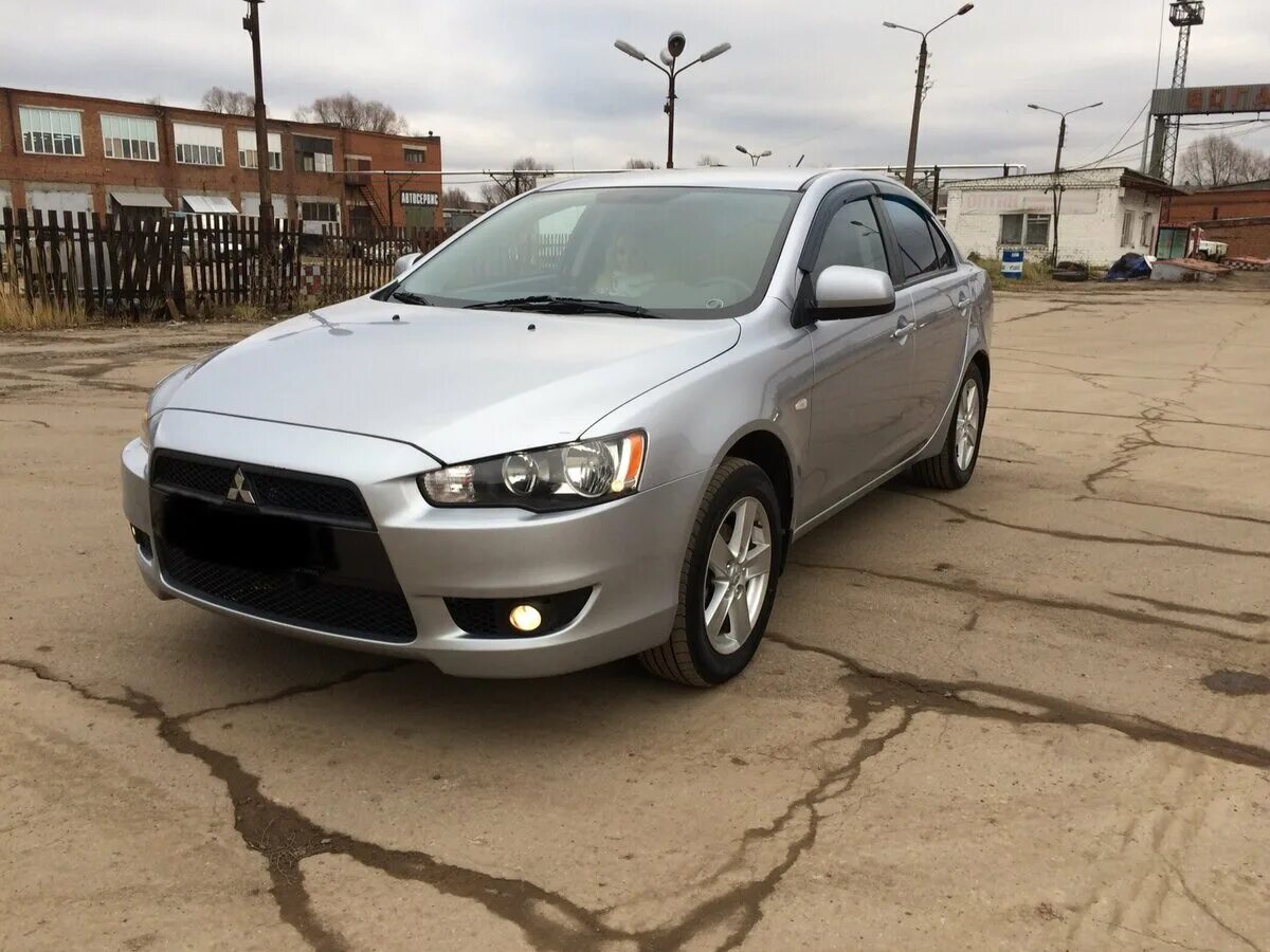 Митсубиси купить б лансер. Mitsubishi Lancer x 2008 Silver. Mitsubishi Lancer 1.8 2008. Mitsubishi Lancer, 2008 1. Mitsubishi Lancer 10 серебристый.