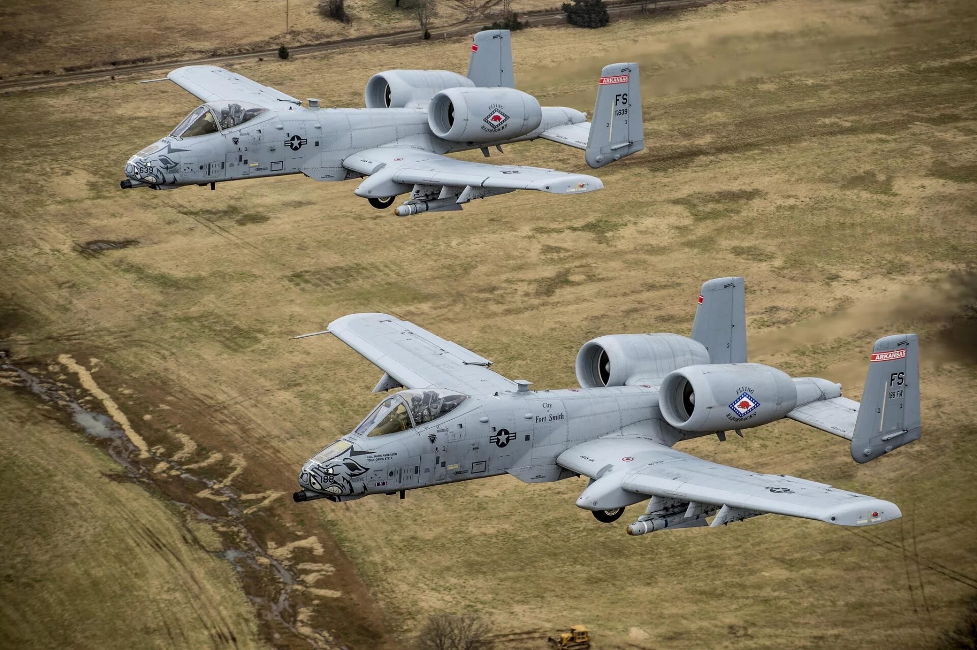 А-10 тандерболт. Штурмовик a-10c thunderbolt 2. А-10 самолет. Fairchild republic a-10 thunderbolt ii штурмовик. A 10 24 a.