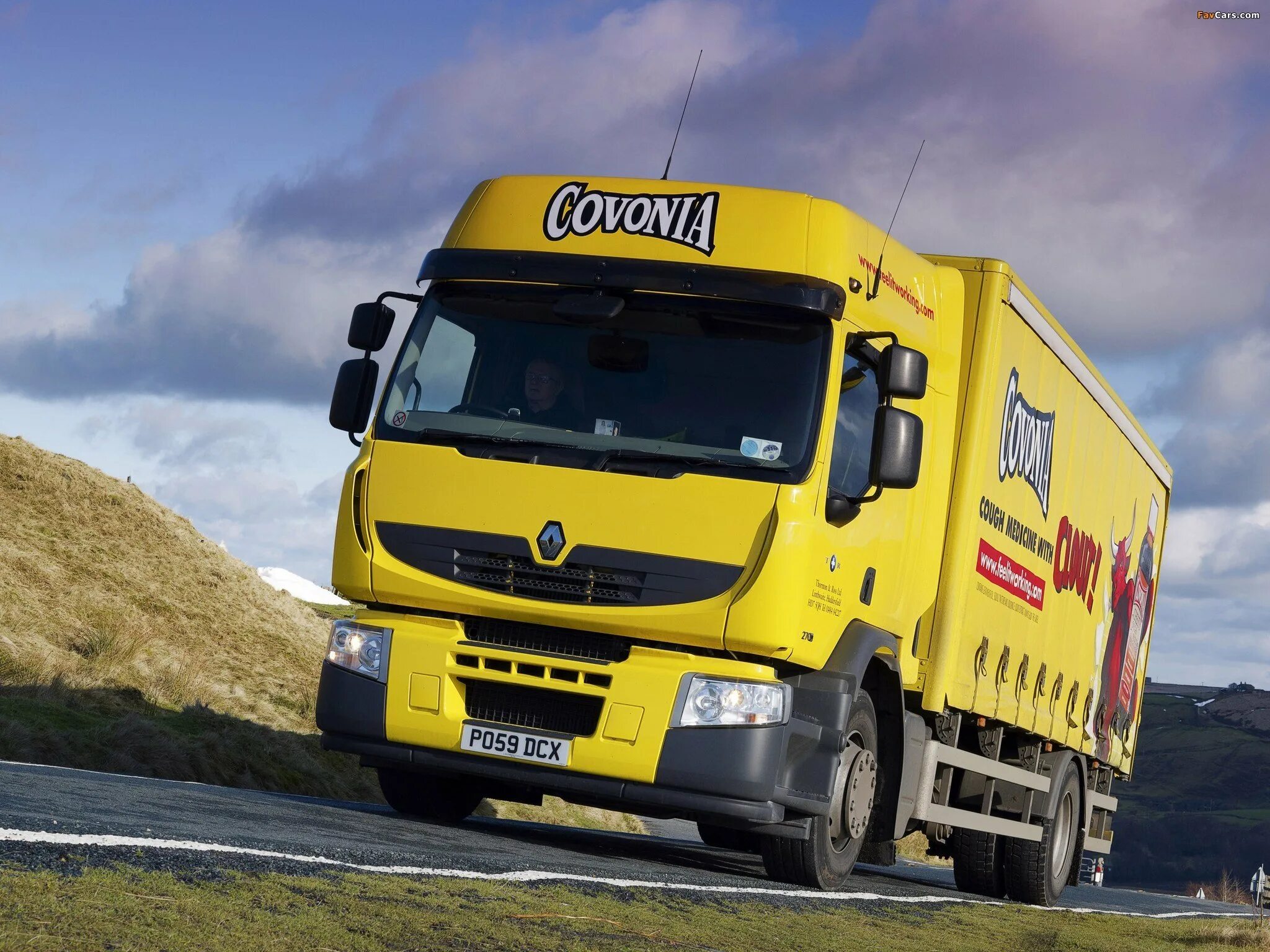 Грузовой автомобиль рено премиум. Грузовой автомобиль renault. Рено trucks грузовик. Грузовой автомобиль renault. Renault trucks.