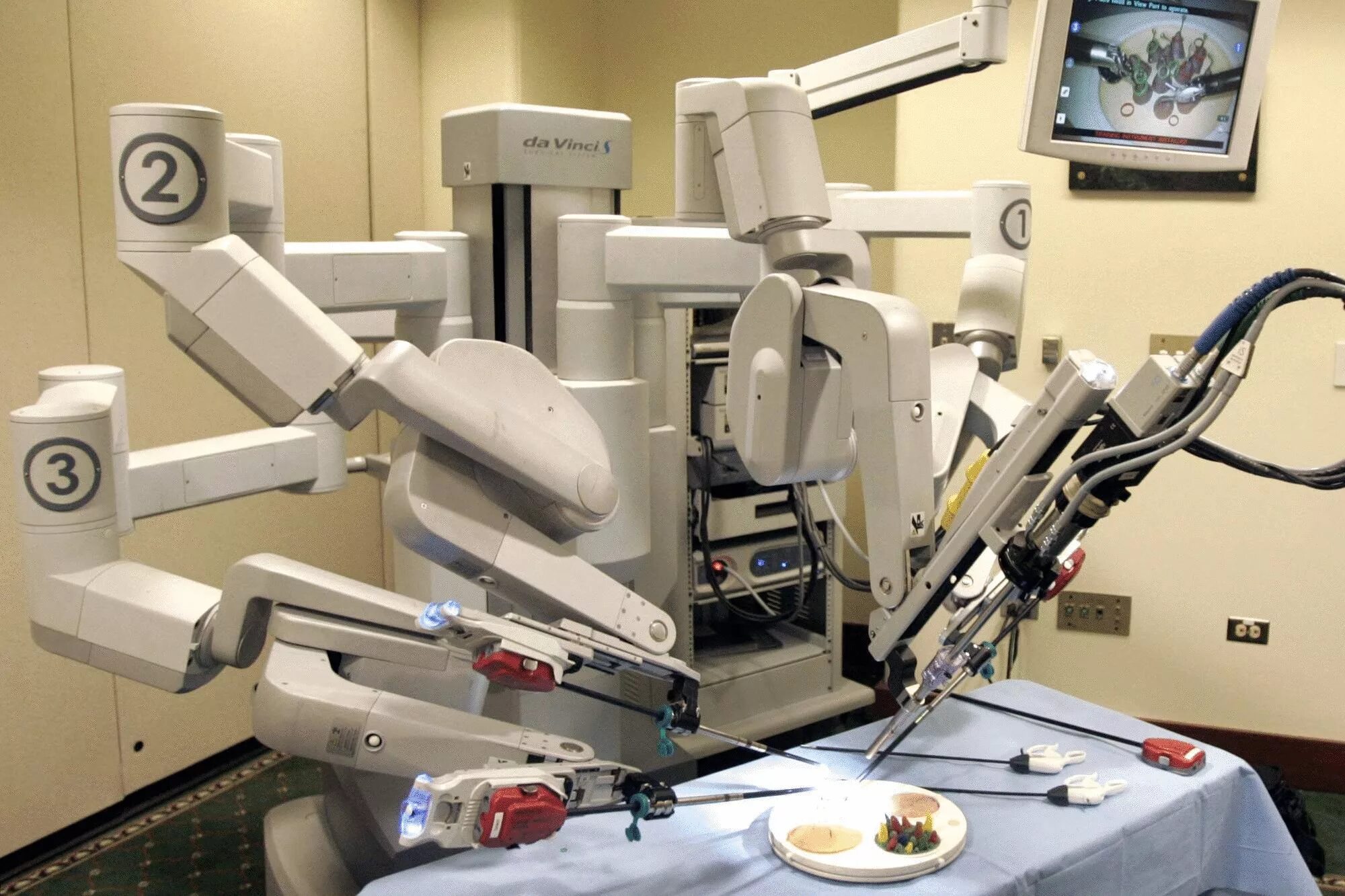 Da Vinci робот-хирург. Робот DAVINCI. Хирургический робот DAVINCI. Робот робот-хирург DAVINCI.