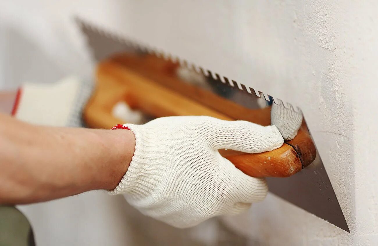 Шпаклевание или шпатлевание. Шпаклеванные стены. Шпаклевание или шпатлевание. Шпатлевание стен. Шпатлевание стен.