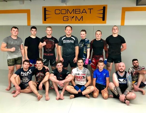 Combat gym. Комбат Джим. Клуб единоборств комбат Джим Москва. Турнир Gym Club. Клуб единоборств кроссфита Белгород.