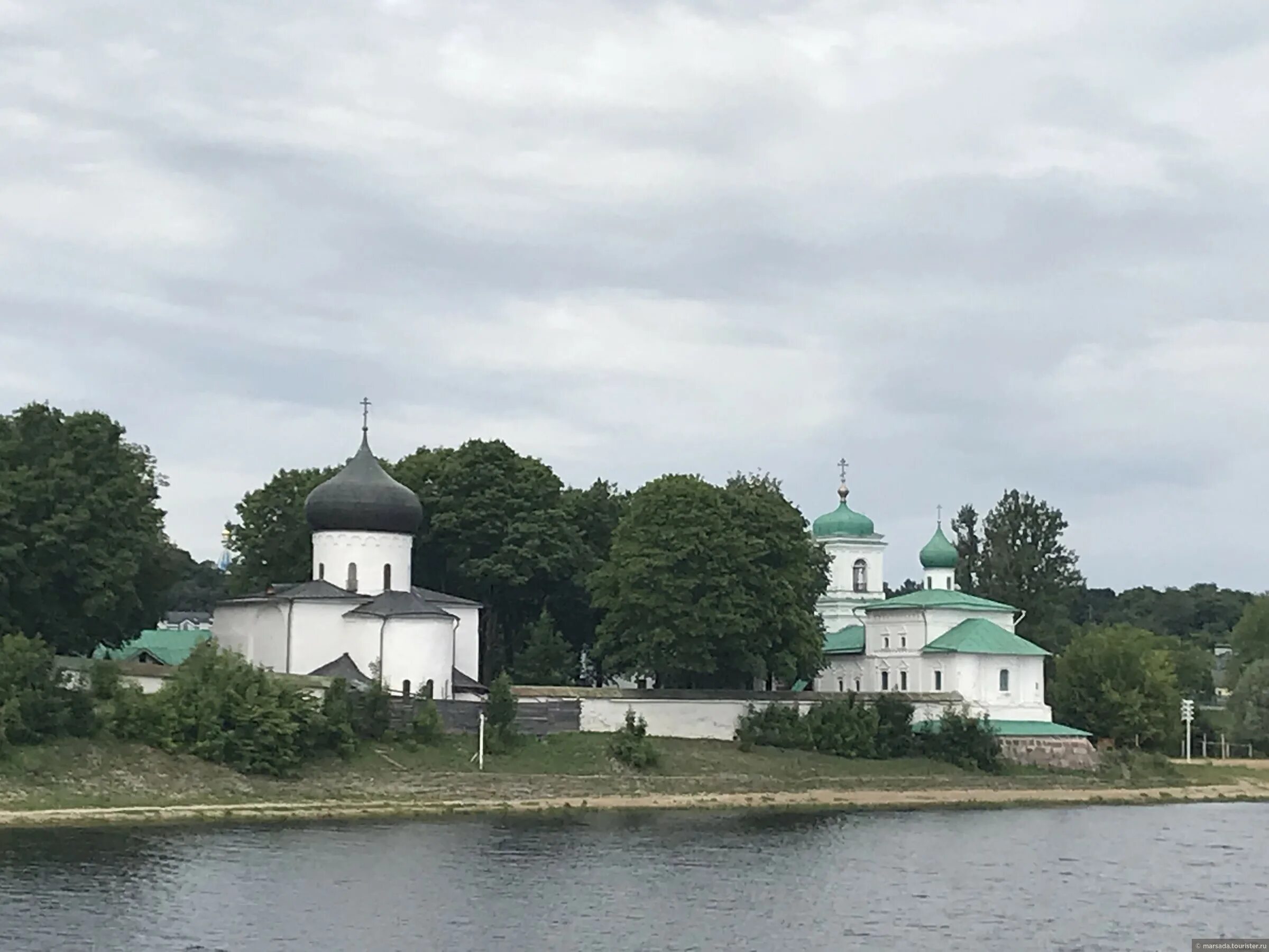 Воеводы пскова. Спасо-Мирожского монастыр. Мирожский монастырь Псков з. Мирожский монастырь Псков история. Владимирец монастырь Псковская.