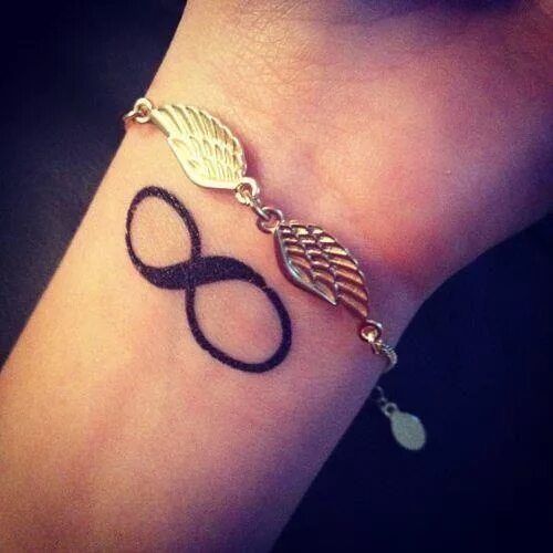 Cientos de ideas de tatuajes del símbolo de infinito para realizarte y lucir mod