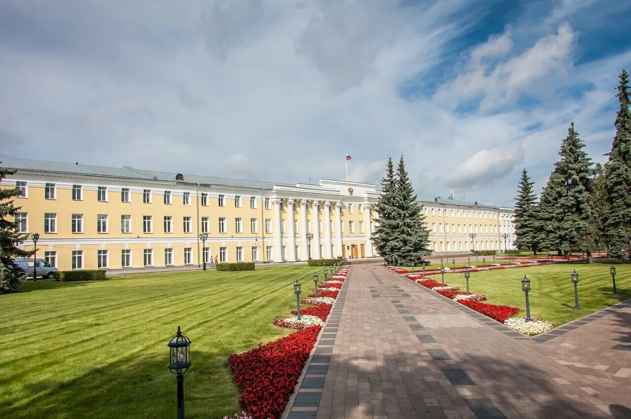 Законодательное собрание Нижегородской области. Нижегородский Кремль Законодательное собрание. Нижегородский Кремль ззак собрание. Здание Законодательного собрания Нижегородской области. Сайт государственный нижний новгород