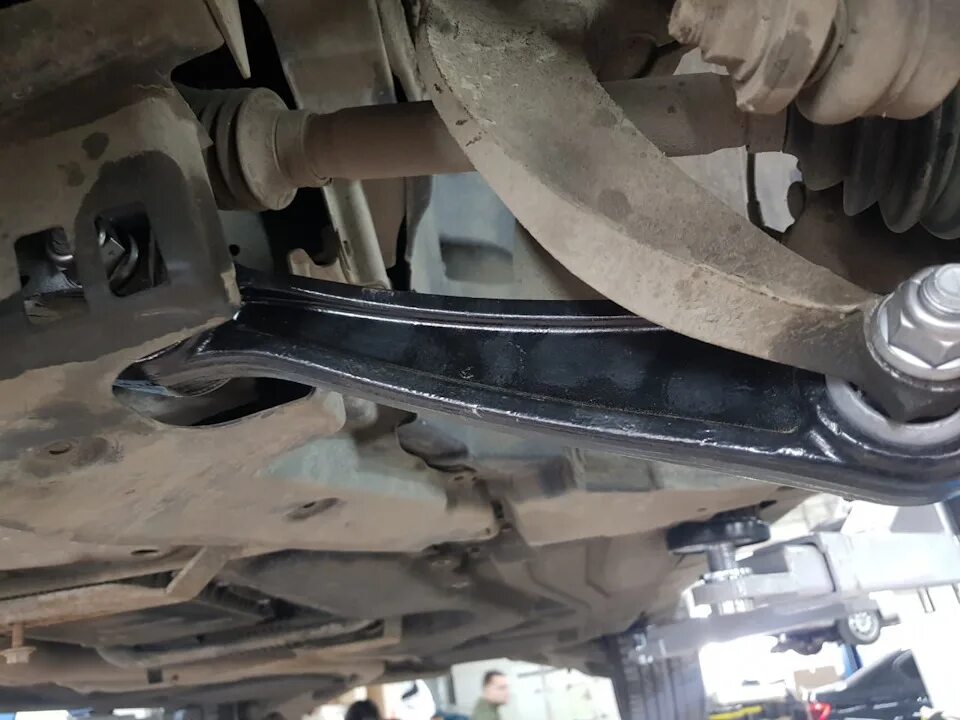 Bmw f10 528 exhaust. Bmw 5 nbt. Выхлоп f10 3 литра дизель. Bmw f10 задний глушитель. Вибрация bmw f10.