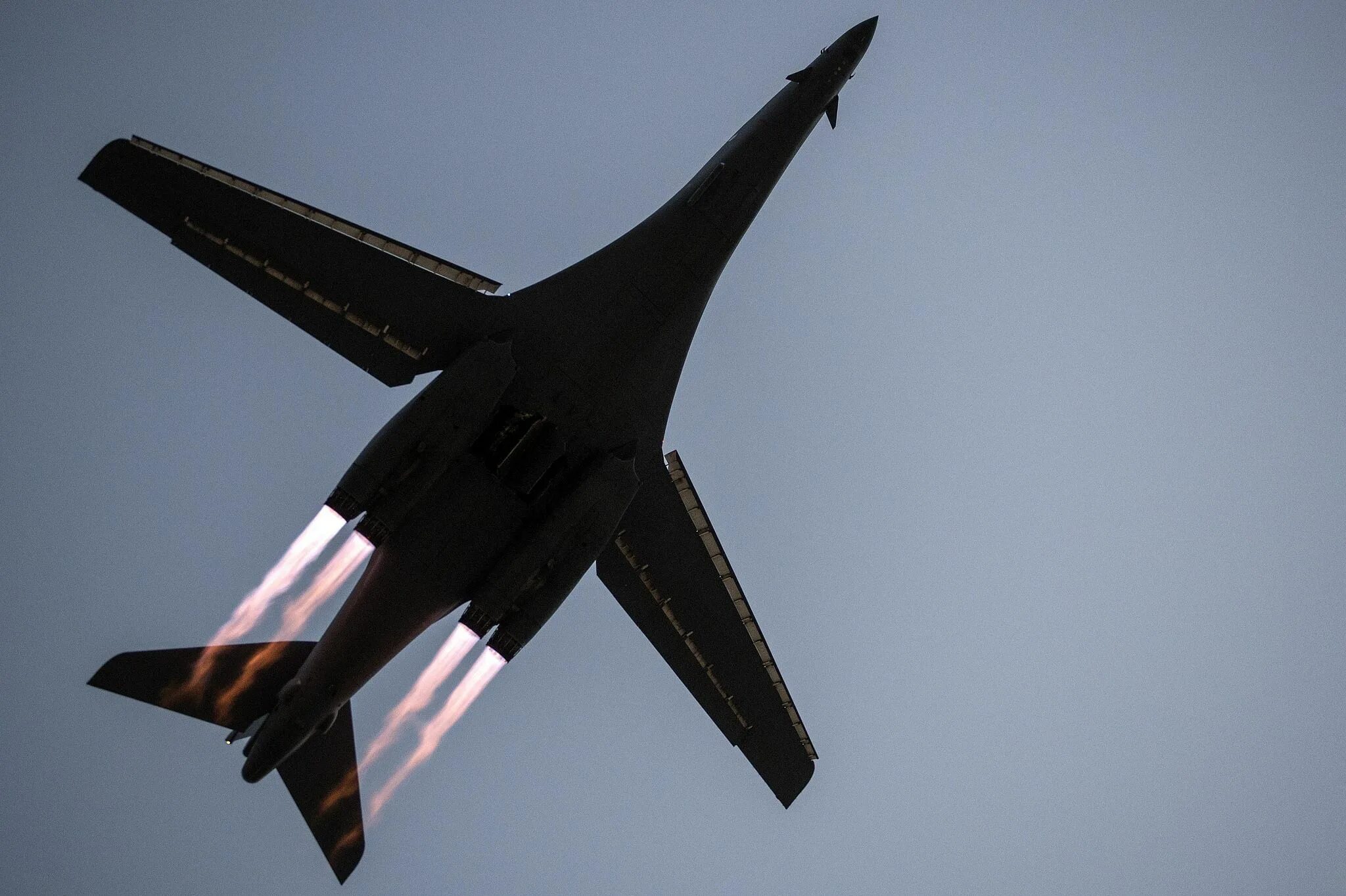 ВВС США B-1b Lancer. B1 Lancer. Rockwell b-1b Lancer. B1-b стратегический бомбардировщик.