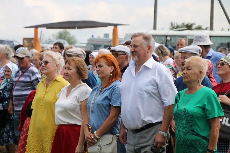 Подслушано красногорск вконтакте. Подслушано Красногорское. Подслушано Красногорское Удмуртия. Подслушано Красногорское Удмуртия ВК. Красногорское Удмуртия площадь фото.