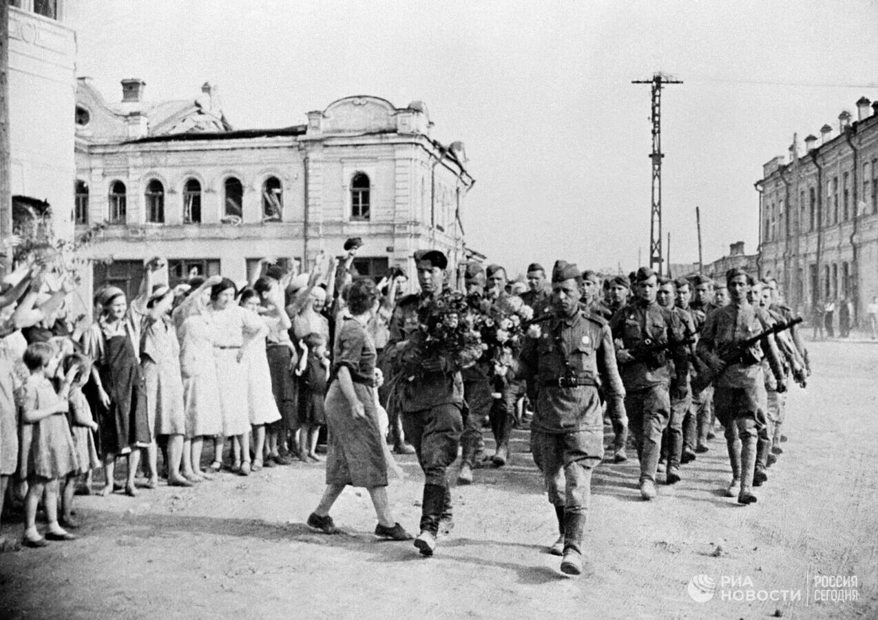 Освобождение г орла 1943. Город Орел 1941-1943 годы освобождение. Освобождение орла 1943. Освобождение Белгорода 1943. Освобождение города орла от фашистов.