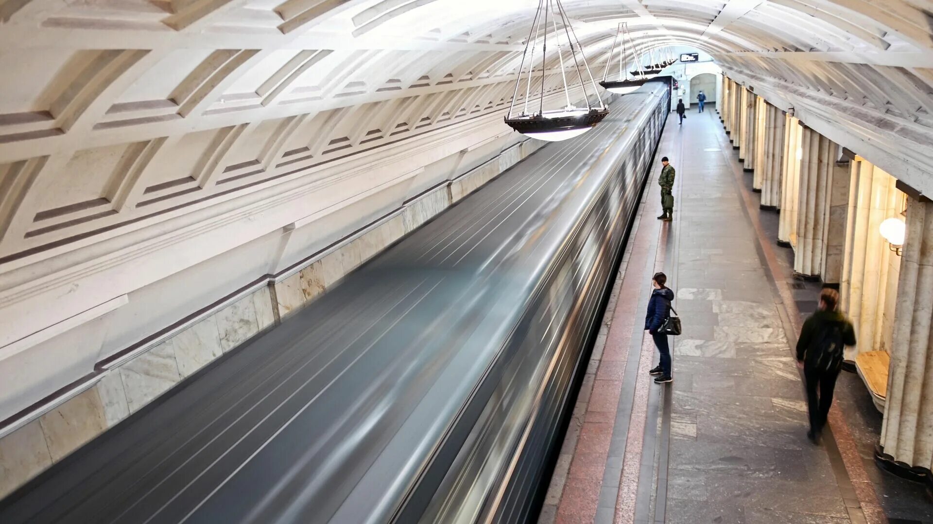 Метро Рижская 2022. Станция метро Рижская после реконструкции. Метро Рижская БКЛ. Платформа метро. Как менялось метро